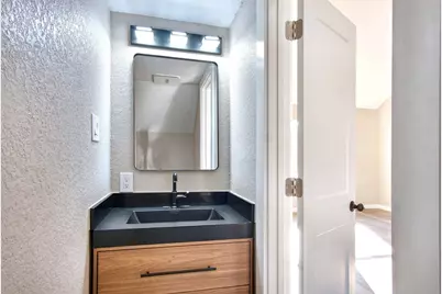 7511 Weatherhill Lane, Houston, TX 77041 - Photo 18