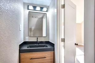 7511 Weatherhill Ln, Houston, TX 77041 - Photo 18