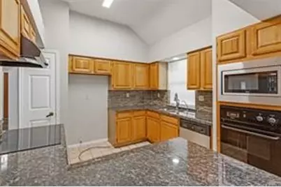 3103 Lazy Brook Drive, Sugar Land, TX 77479 - Photo 4