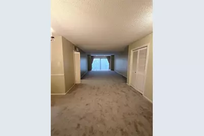 5050 Ambassador Way #305, Houston, TX 77056 - Photo 8