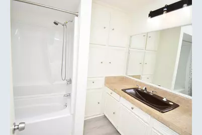 82 Harbor Lane, Kemah, TX 77565 - Photo 14