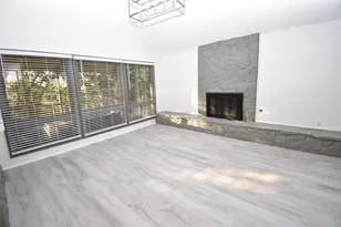 82 Harbor Ln, Kemah, TX 77565 - Photo 4