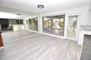 82 Harbor Ln, Kemah, TX 77565 - Photo 6