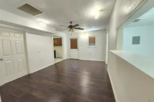 9621 Sweetwater Ln, Houston, TX 77037 - Photo 2