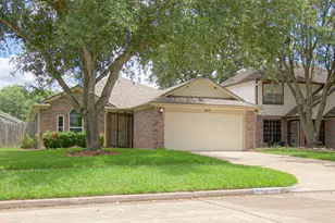 16123 Canaridge Dr, Houston, TX 77053 - Photo 2