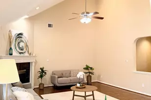 19 Rivercoach Ln, Sugar Land, TX 77479 - Photo 18