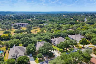 30228 Setterfeld Cir, Fair Oaks Ranch, TX 78015 - Photo 6