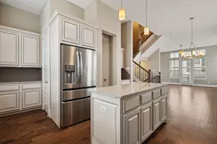 803 Algona Ave, Houston, TX 77008 - Photo 8