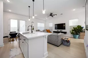 7008 Emma Lou St, Houston, TX 77088 - Photo 14