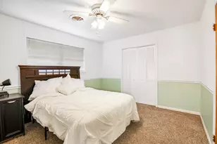 2202 Eaves Dr, Baytown, TX 77520 - Photo 20