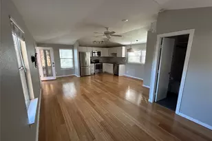 4019 Ascot Ln, Houston, TX 77092 - Photo 4