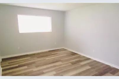 1109 N Avenue N, Freeport, TX 77541 - Photo 8