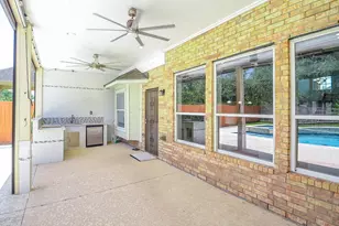 723 Overdell Dr, Sugar Land, TX 77479 - Photo 26