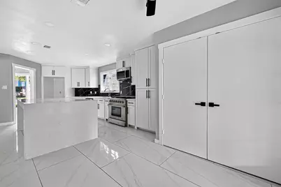 2335 Canyon Meadows Drive, Missouri City, TX 77489 - Photo 24