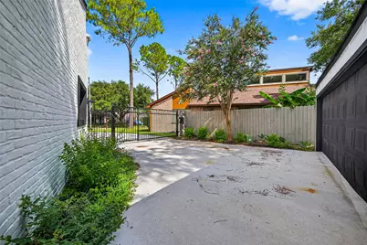 2335 Canyon Meadows Drive, Missouri City, TX 77489 - Photo 4