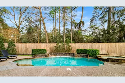 2 Lenox Hill Drive, The Woodlands, TX 77382 - Photo 34