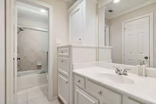 2 Lenox Hill Dr, The Woodlands, TX 77382 - Photo 42