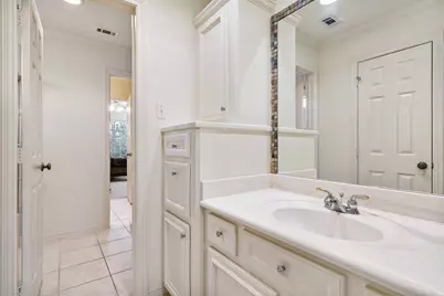 2 Lenox Hill Drive, The Woodlands, TX 77382 - Photo 44