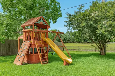 914 Oleander Street, Lake Jackson, TX 77566 - Photo 38