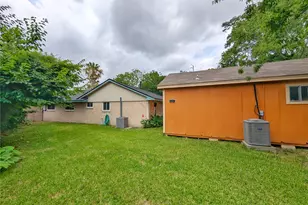 4919 Connorvale Rd, Houston, TX 77039 - Photo 32