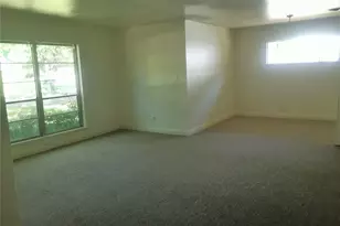 8719 Manhattan Dr, Houston, TX 77096 - Photo 4