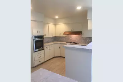 8719 Manhattan Drive, Houston, TX 77096 - Photo 8