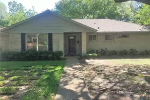 8719 Manhattan Dr, Houston, TX 77096 - Photo 1