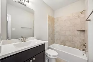 8304 Ginger Oak St, Houston, TX 77055 - Photo 18