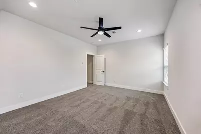 13163 Perennial Springs Drive, Houston, TX 77048 - Photo 8
