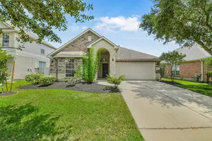 9702 Beckwood Post Dr, Houston, TX 77095 - Photo 2