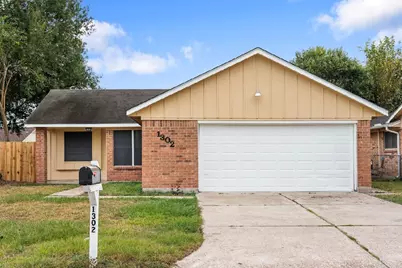 1302 Gamma Street, Pasadena, TX 77504 - Photo 2