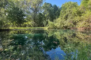 813 E Canal Rd, Highlands, TX 77562 - Photo 8