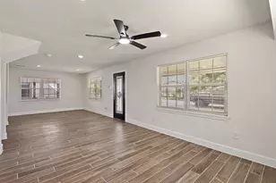10106 Burman St, Houston, TX 77029 - Photo 4