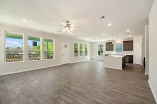 347 Bay Oaks St, La Porte, TX 77571 - Photo 8