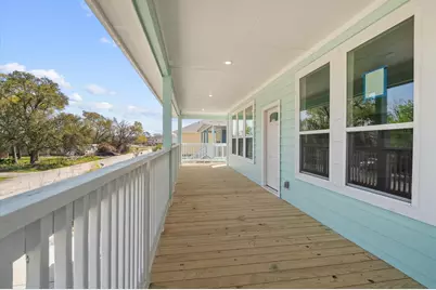 347 Bay Oaks Street, La Porte, TX 77571 - Photo 2