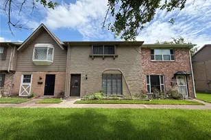 7214 Crownwest St, Houston, TX 77072 - Photo 1