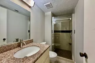 7214 Crownwest St, Houston, TX 77072 - Photo 16