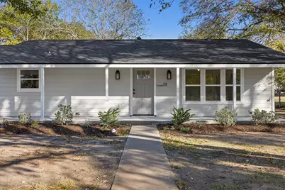 911 Eilers Street, Schulenburg, TX 78956 - Photo 2