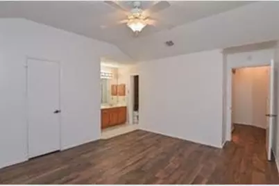 14107 Mary Sue Court, Sugar Land, TX 77498 - Photo 18