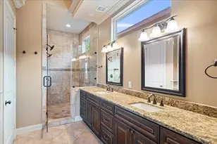 1518 Amundsen St, Houston, TX 77009 - Photo 32