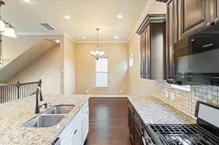 1518 Amundsen St, Houston, TX 77009 - Photo 16
