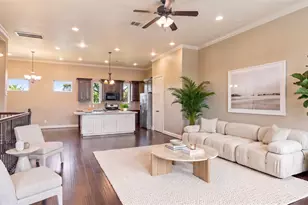 1518 Amundsen St, Houston, TX 77009 - Photo 10