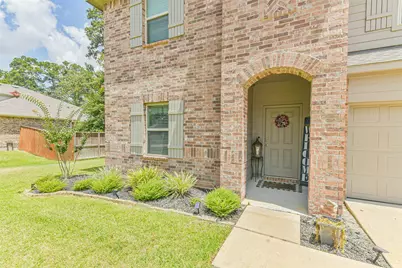 2819 N Colosseum Court, New Caney, TX 77357 - Photo 2