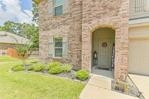 2819 N Colosseum Ct, New Caney, TX 77357 - Photo 2