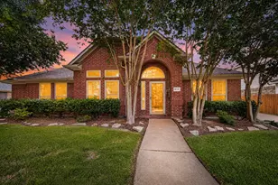 9118 Sunny Ridge Dr, Houston, TX 77095 - Photo 1