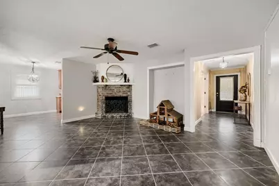 11007 Ensbrook Drive, Houston, TX 77099 - Photo 12