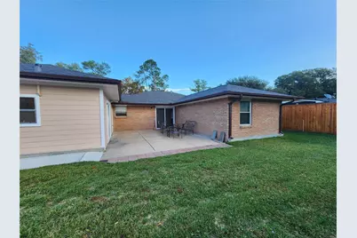 10935 Timberoak Drive, Houston, TX 77043 - Photo 16