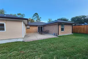 10935 Timberoak Dr, Houston, TX 77043 - Photo 16