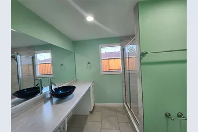 10935 Timberoak Drive, Houston, TX 77043 - Photo 12