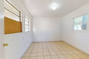 3826 Landa Ln, Houston, TX 77023 - Photo 14